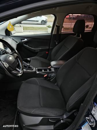 Ford Focus 1.5 TDCi Trend - 9