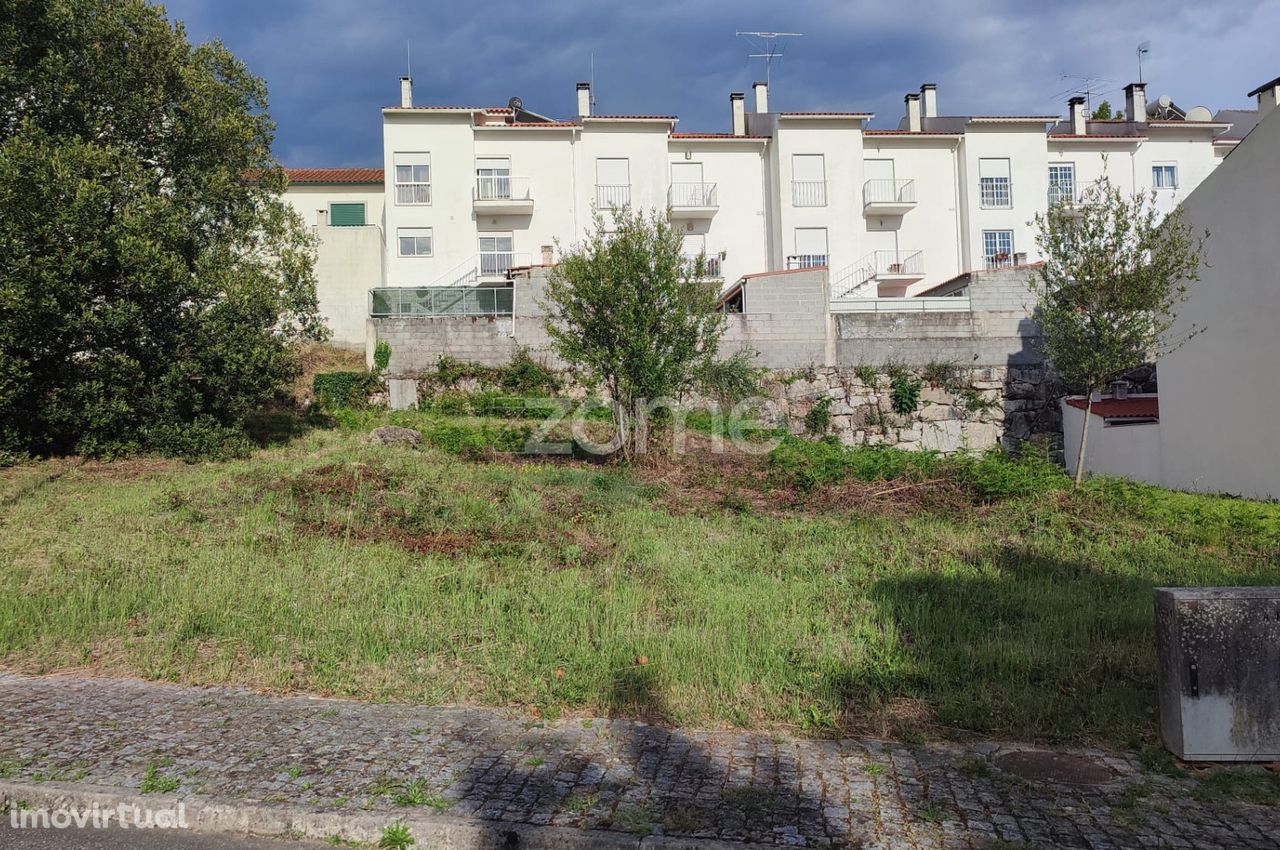 Lote à venda em prestigiado bairro de Viseu