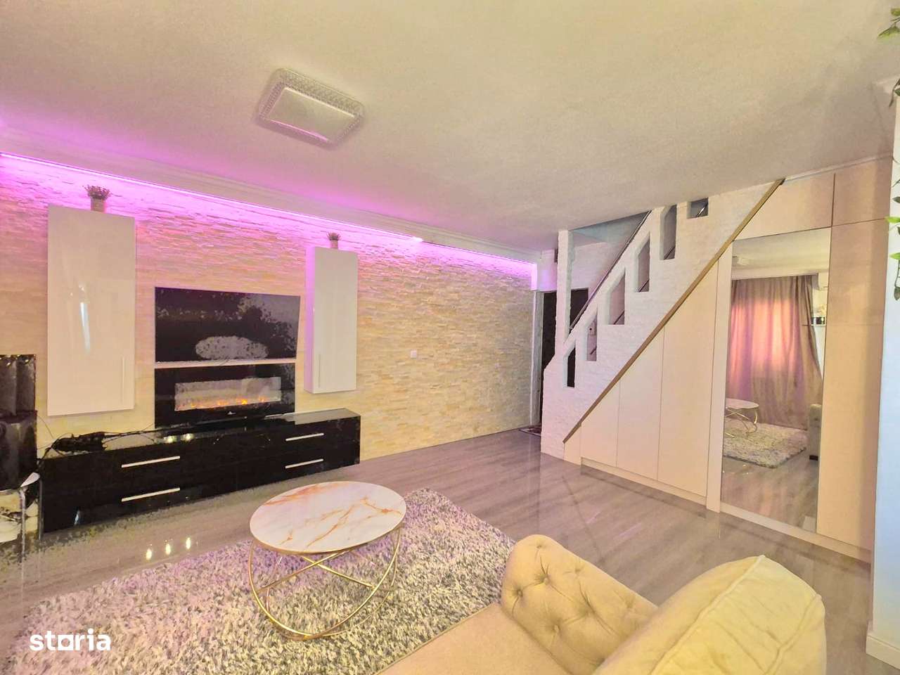 Apartament 3 camere, tip mansarda