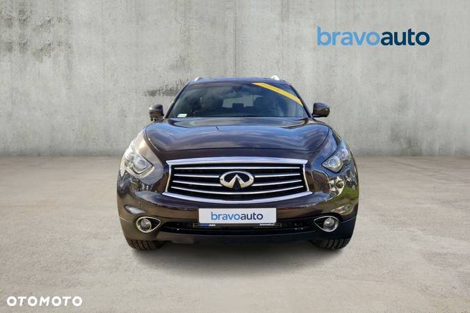 Infiniti QX70 - 8