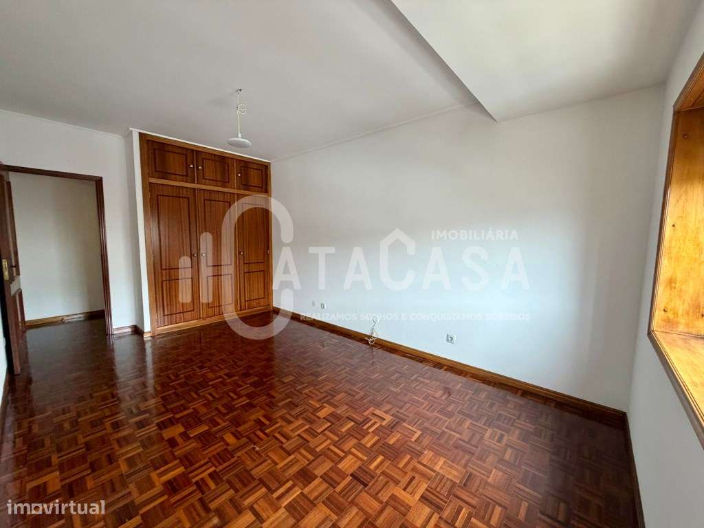 Apartamento T3 no centro de Águeda para venda-18