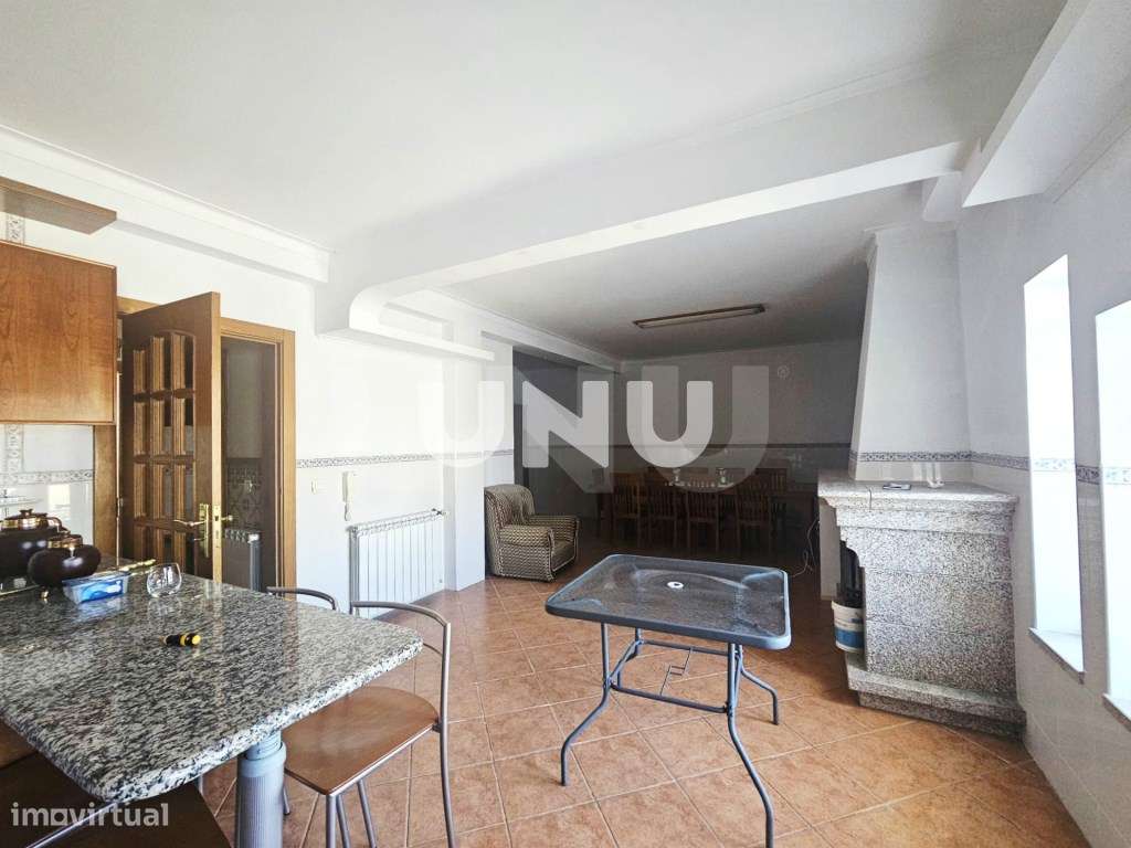 Moradia em Banda T5 - A 5 Minutos do Centro da Cidade de Viseu-34