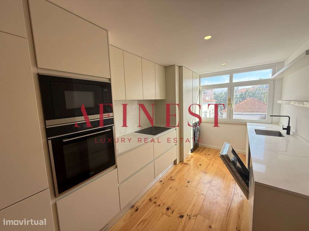 T2 TOTALMENTE REMODELADO | CONDOMÍNIO COM PISCINA | MONTE DO ESTORIL - Grande imagem: 4/33