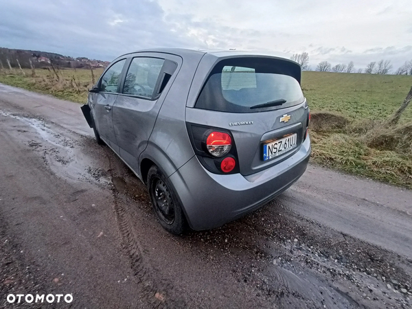 Chevrolet Aveo T300 Cały na części - 2