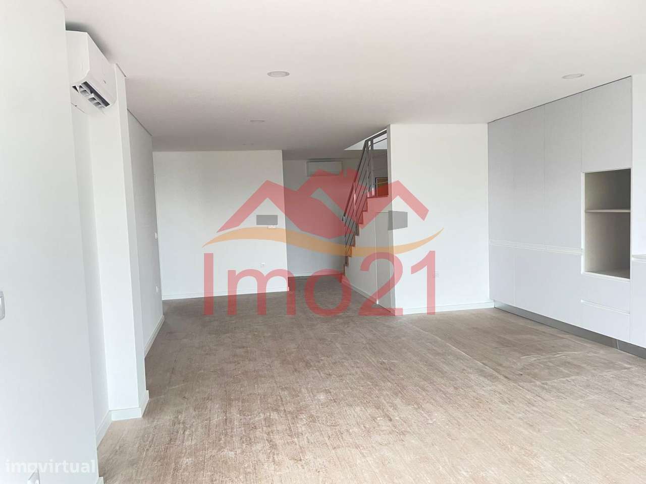 T2 Duplex com Terraço novo em Esgueira-9