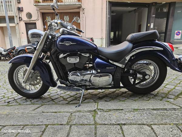 Suzuki Intruder C800 - 6