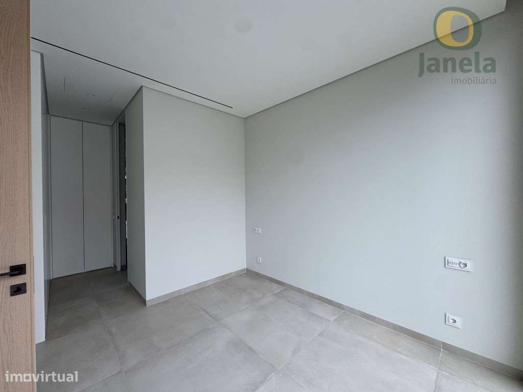 Moradia T4 de Luxo com Piscina, em Primeira Linha de Golfe, Vilamoura-41