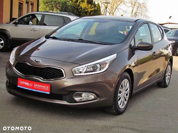 Kia Ceed - 9