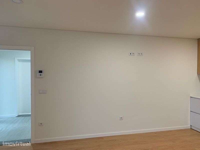 Aluga-se T1 novo - Grande imagem: 4/11