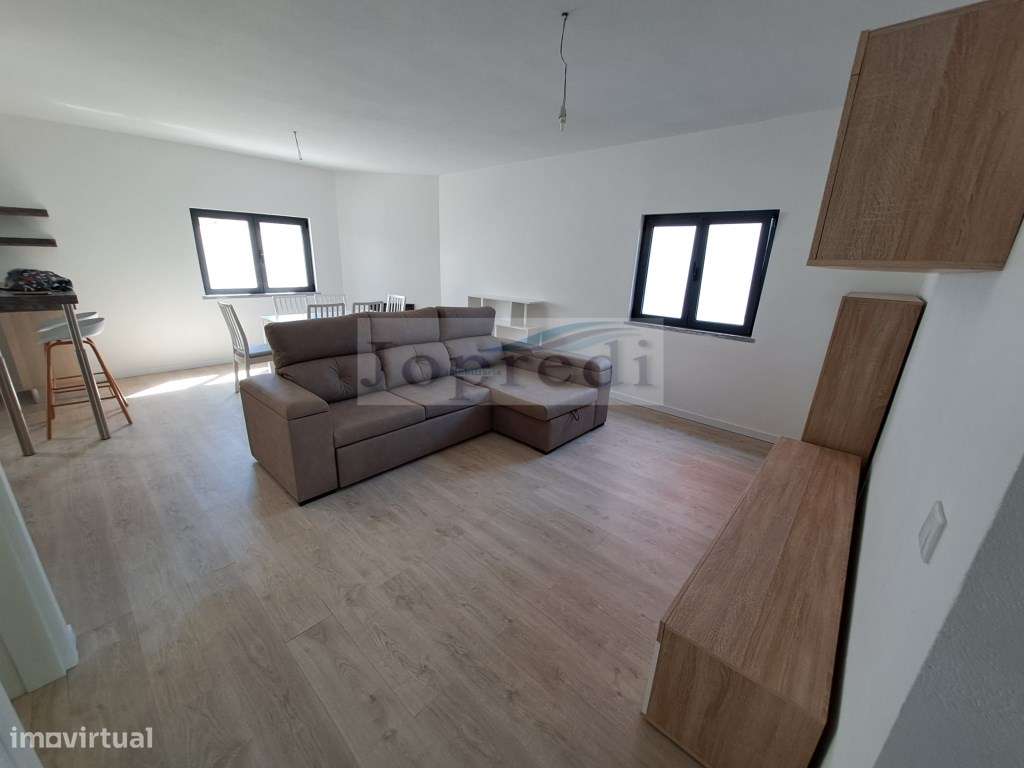 Moradia T4 na Aroeira-18