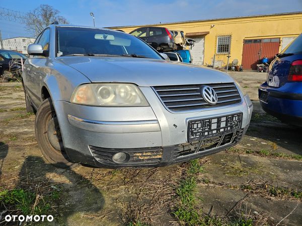 Zderzak przód przedni VW Passat B5 FL lift LA7W - 1