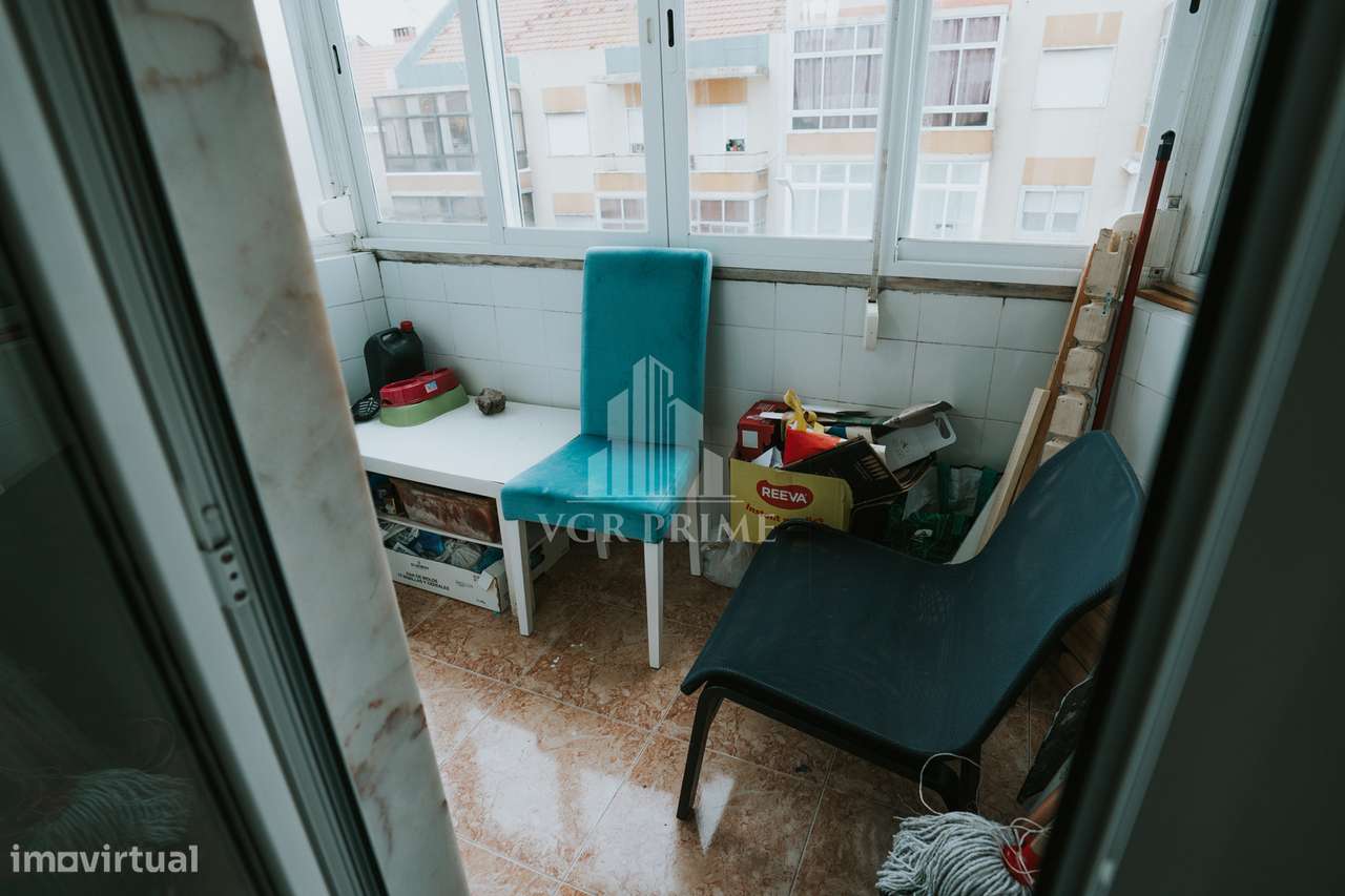 Apartamento T3 na Rua João Pinto Ribeiro, Venteira-16
