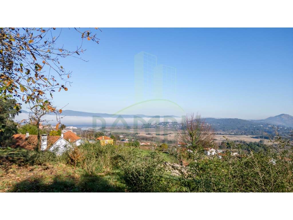 Quintinha com 3567m2 e vistas rio-11