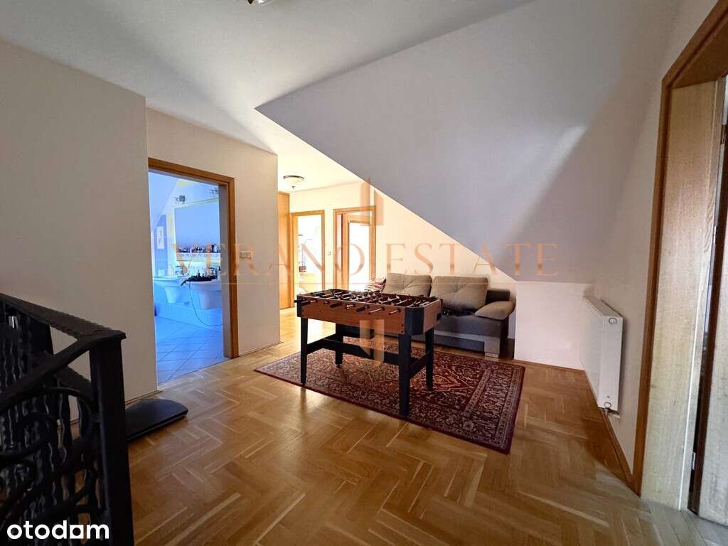 Dom 230 m² z pięknym ogrodem- umeblowany-9