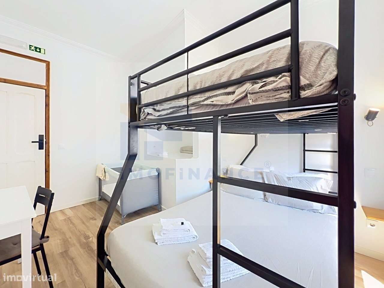 Prédio T8 com Negócio no Centro de Peniche - Grande imagem: 4/60