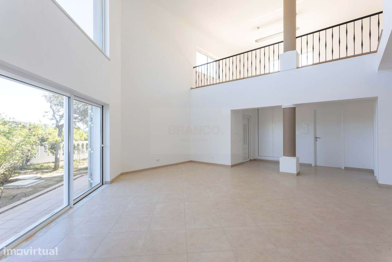 Moradia T4 Renovada com Vista Montanha | Parque da Floresta, Vila do B - Grande imagem: 5/49