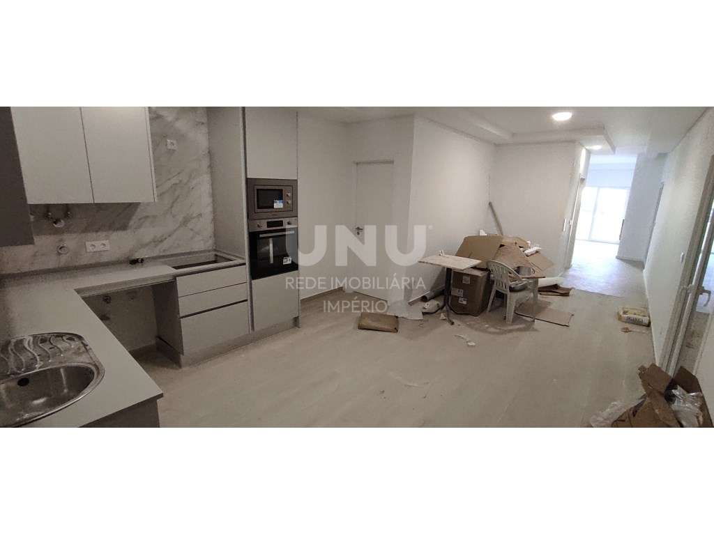 MORADIA PREMIUM TRIPLEX 5 ASSOALHADAS em Fernão Ferro 3 WC-36