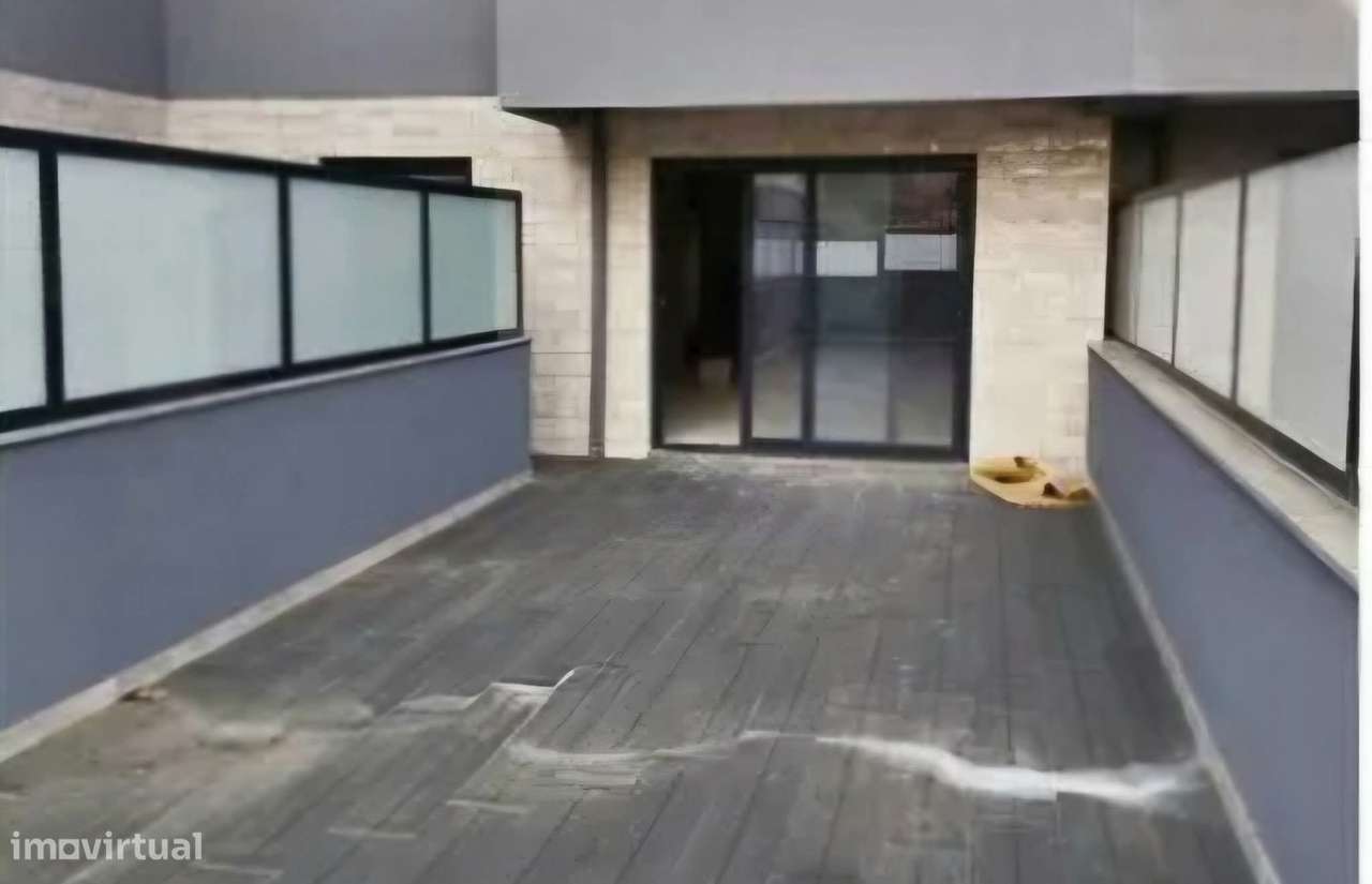 Comprar Excepcional T3 com Terraço ao Metro do Parque Urbano - Grande imagem: 3/12