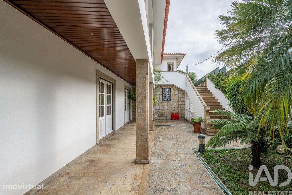 Moradia isolada T3 em Rio Meão de 420 m2 - Grande imagem: 5/34