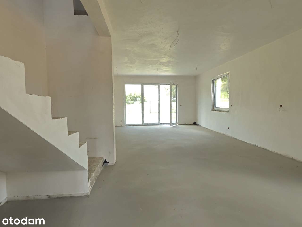 Nowoczesny dom w zabudowie bliźniaczej - Słomin-12