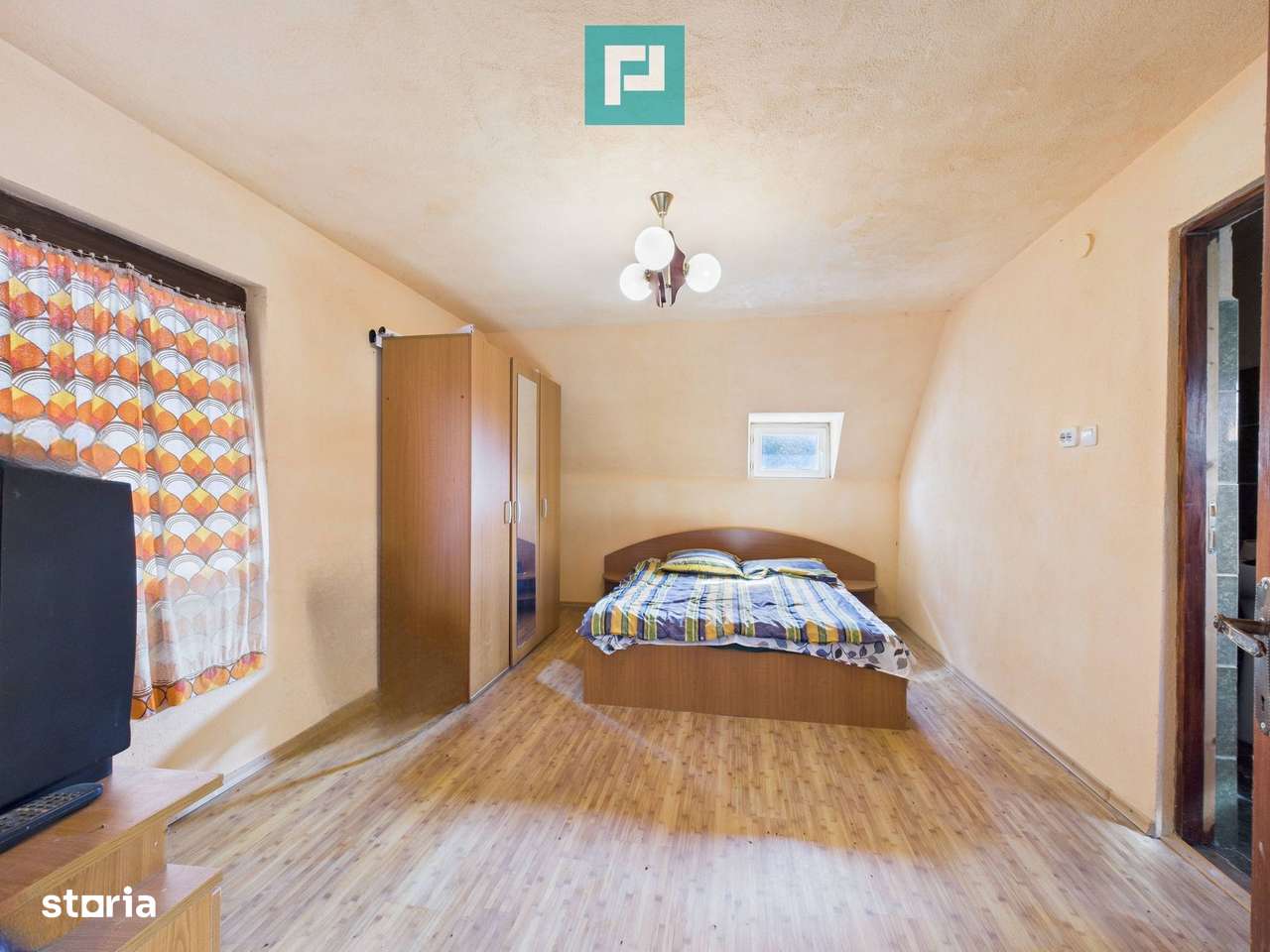 Casă și centru comercial, în localitatea Lazuri - Imagine principală: 5/17