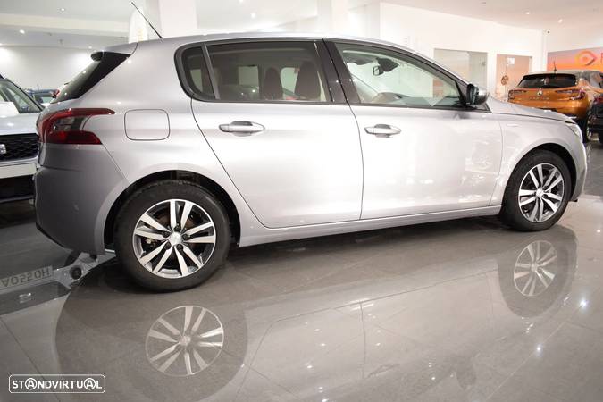 Peugeot 308 1.5 BlueHDi Style - 3