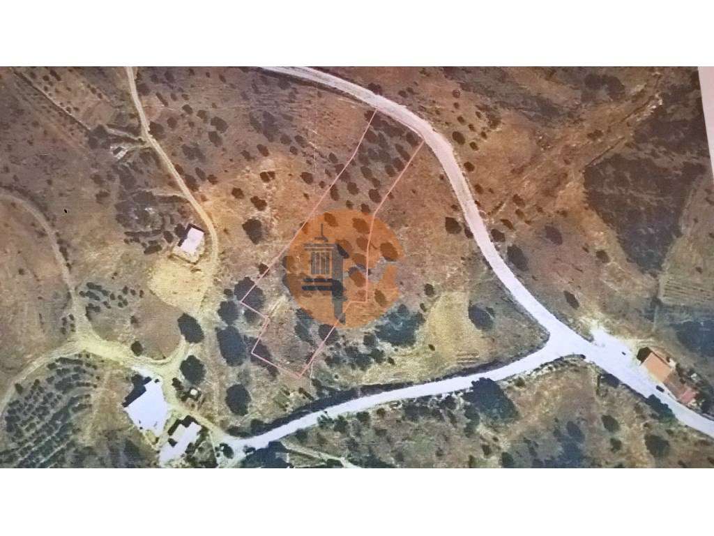 Terreno Rústico com possibilidade de construção sito em Quebradas, ... - Grande imagem: 2/2