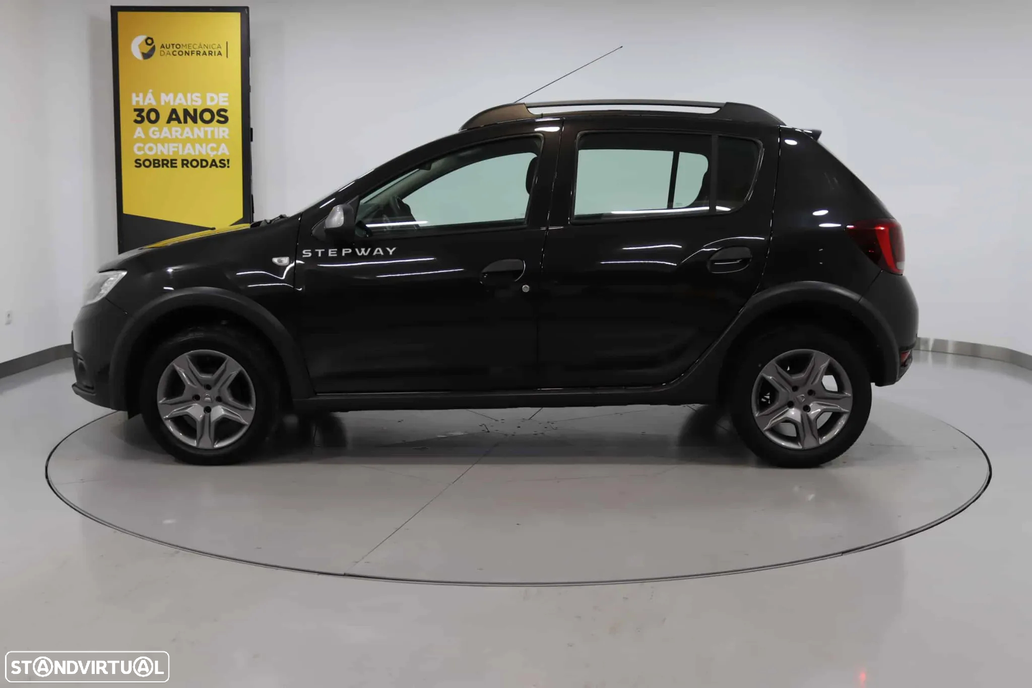 Dacia Sandero 1.5 dCi Stepway - 4