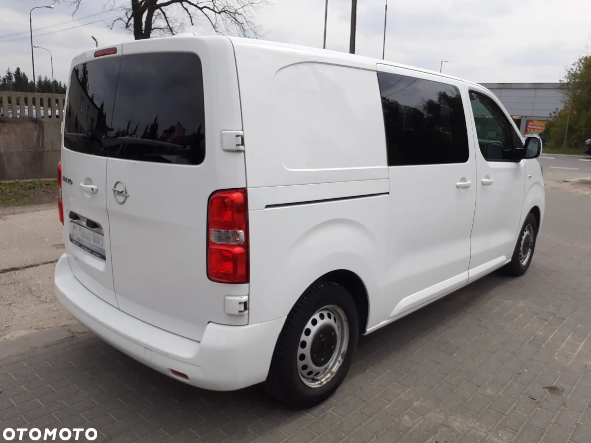 Opel Vivaro brygadówka 6-osobowa - 5