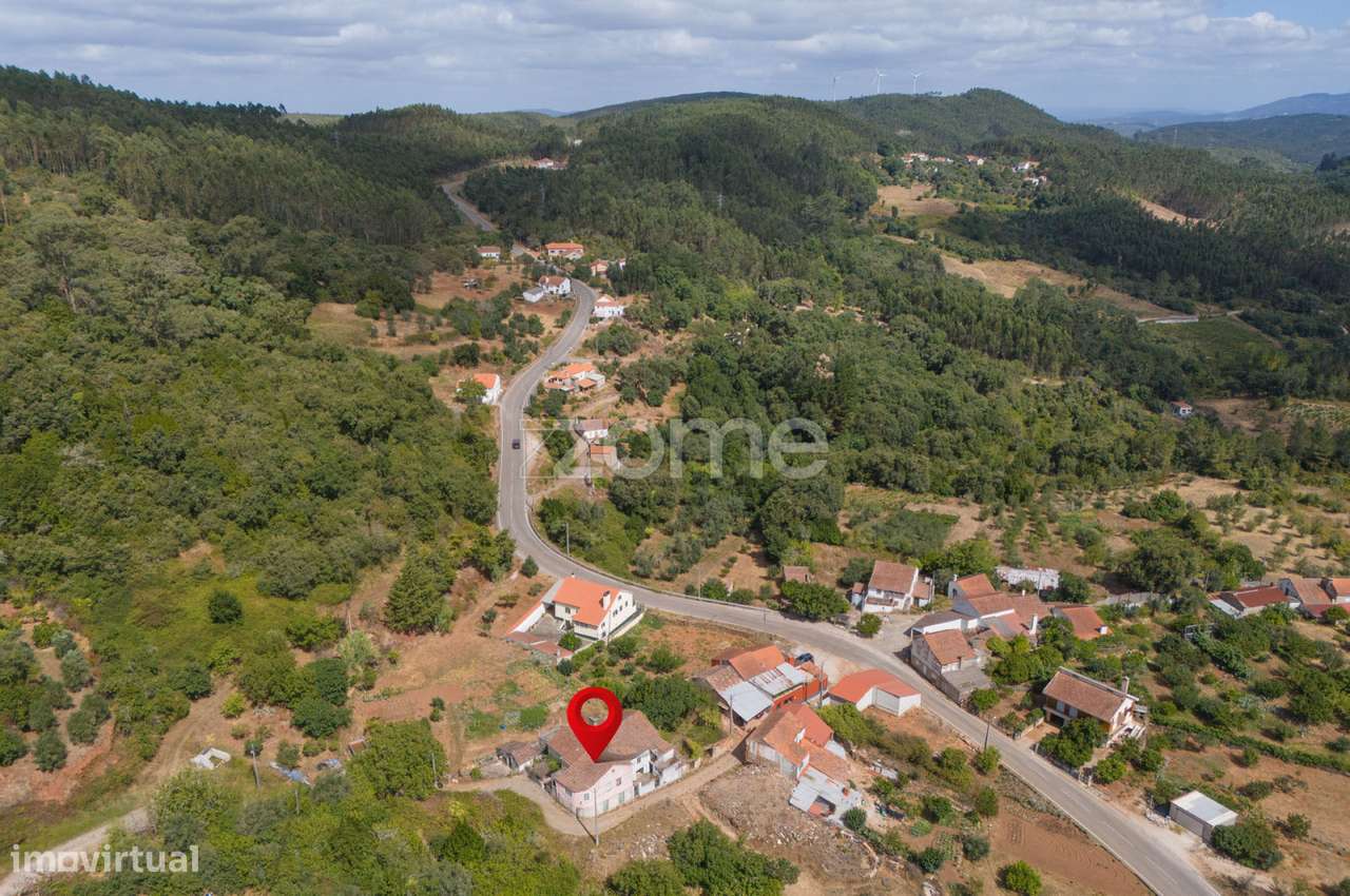 Moradia T2+2 | Garagem | Alvaiázere | Ao abrigo do Simplex-30