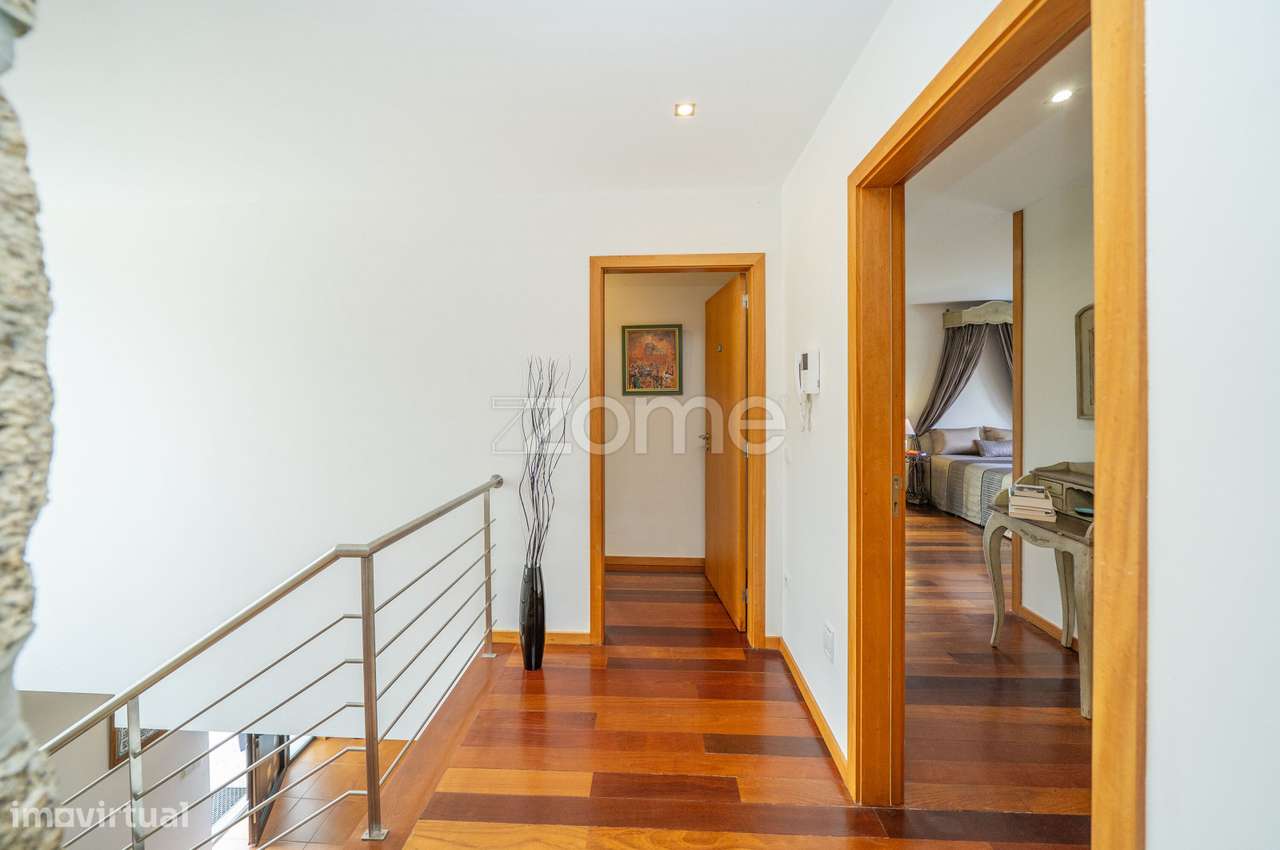 Moradia T5 + 1 com Piscina em Espinho, Braga-42