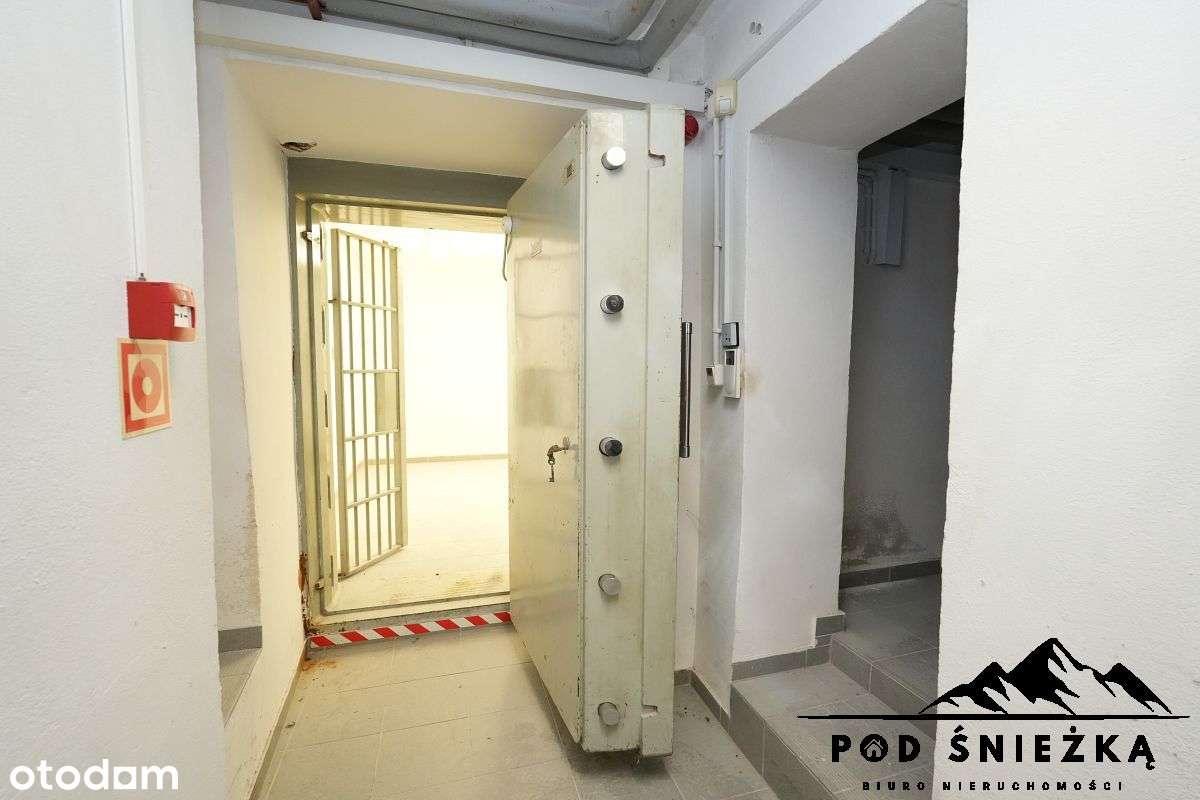 Dwie kamienice przy przejściu granicznym - tylko 2-12