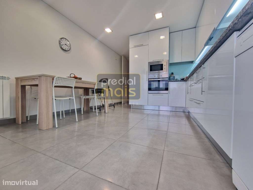 Moradia T3 + Escritório - Á entrada da Cidade - Grande imagem: 5/22