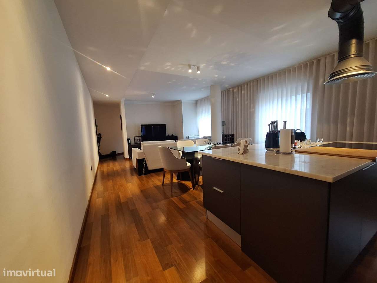 Apartamento T2  com 2 L garagem no Centro Leça da Palmeira-15