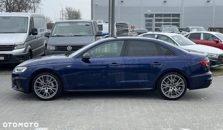 Audi A4 - 4