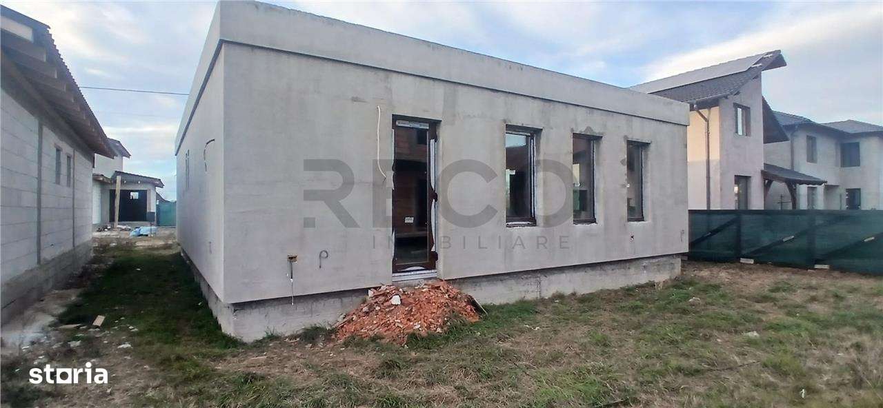 Casa la rosu in Cihei - Imagine principală: 4/9