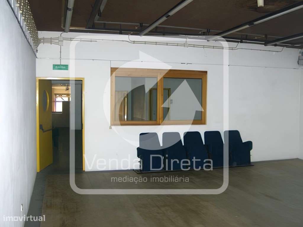 Loja com 450m² na Estrela | 2 Pisos | Excelente localização - IMÓVE...-4