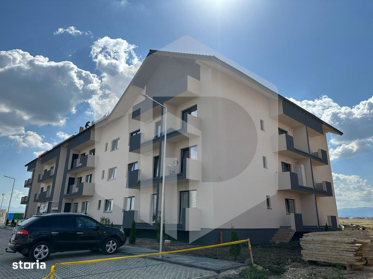 Selimbar | Apartament 2 camere Balcon -Total Decomandat | Etaj 3