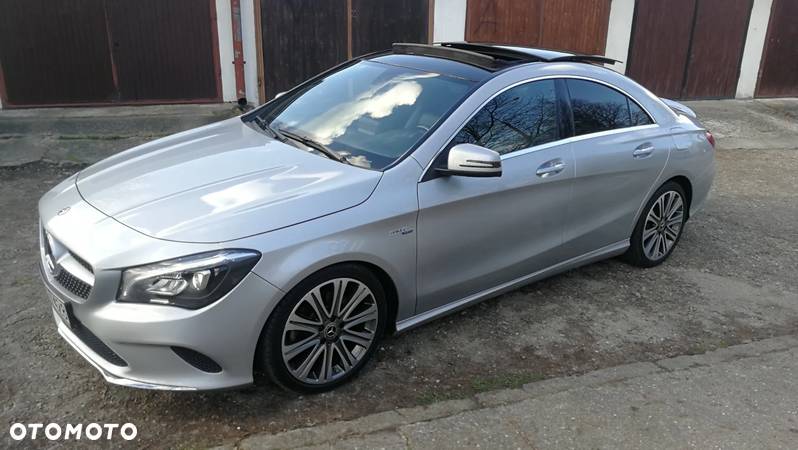 Mercedes-Benz CLA 250 4Matic 7G-DCT - 8