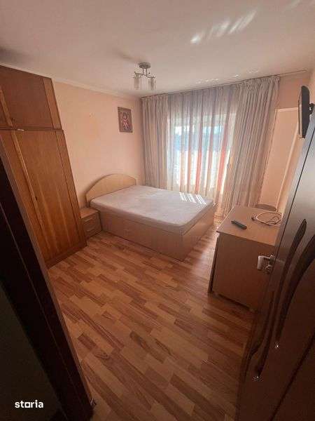 Apartament 4 camere decomandat - Imagine principală: 4/8