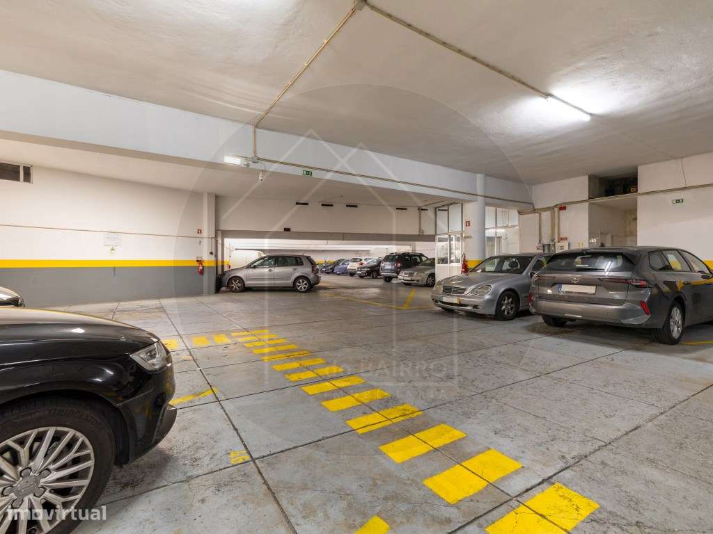 Parque de Estacionamento com 53 Lugares | Investimento Seguro | Porto-10
