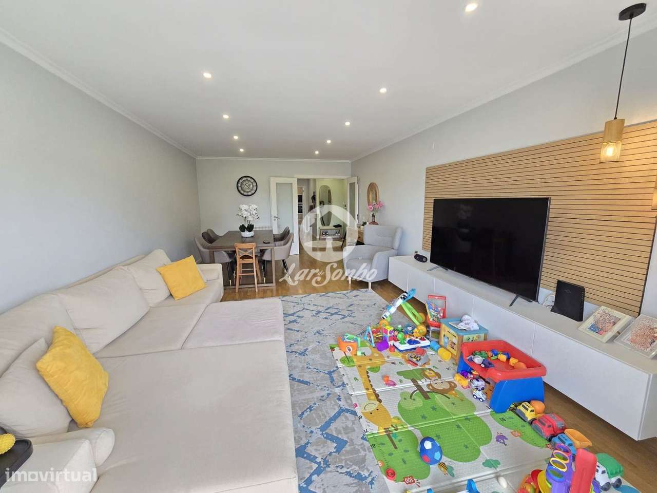 Apartamento T3 COMO NOVO com Lugar de Garagem em Touguinha | Vila d... - Grande imagem: 2/16