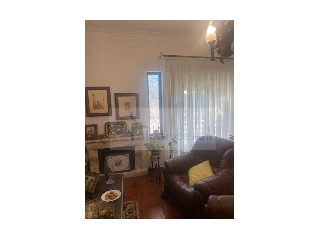 Moradia Exclusiva de Alto Padrão com Espaços Exterior Privativo-43