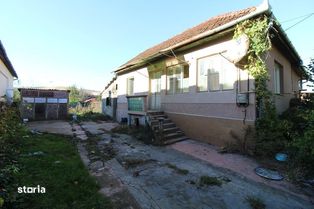 Vând casă P+Pod în Hunedoara, zona ACR-Rompetrol, teren 570mp