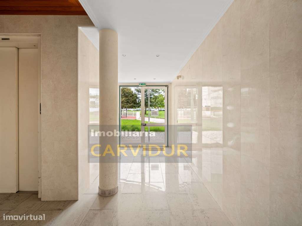 Barreiro/Vila Chã T2 com arrecadação e elevador-22