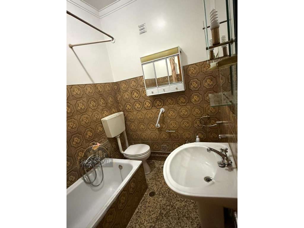 Apartamento T3 à Venda - Cruz de Pau, Amora-18