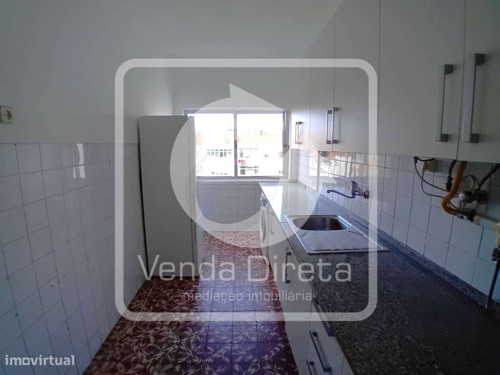 Apartamento T1 na Verderena, Barreiro - Próximo aos barcos - DISPON... - Grande imagem: 4/37