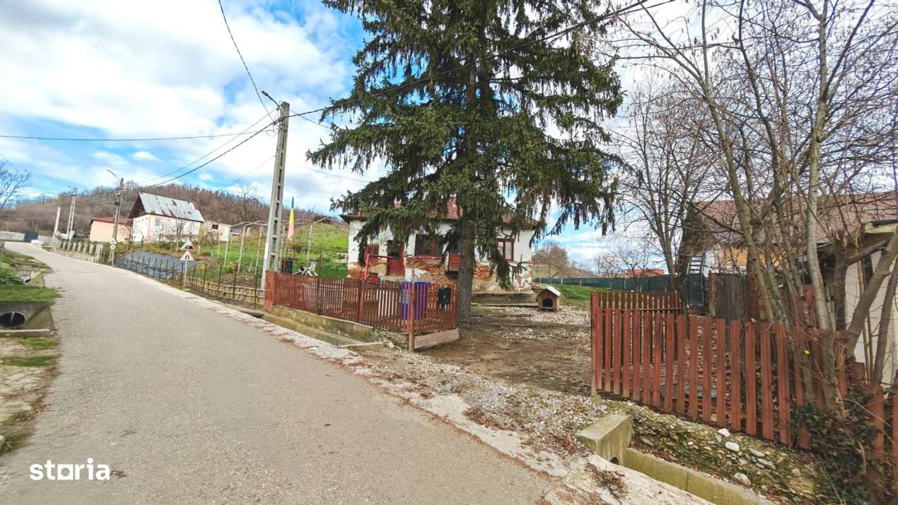 Teren intravilan cu casa veche – Mioveni, zona Faget-1