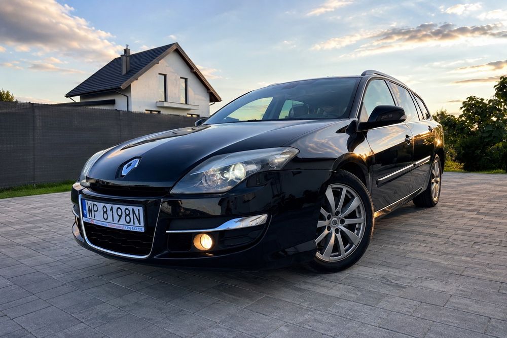 Renault Laguna III (2007-) 2.0 dCi FAP Initiale 2012