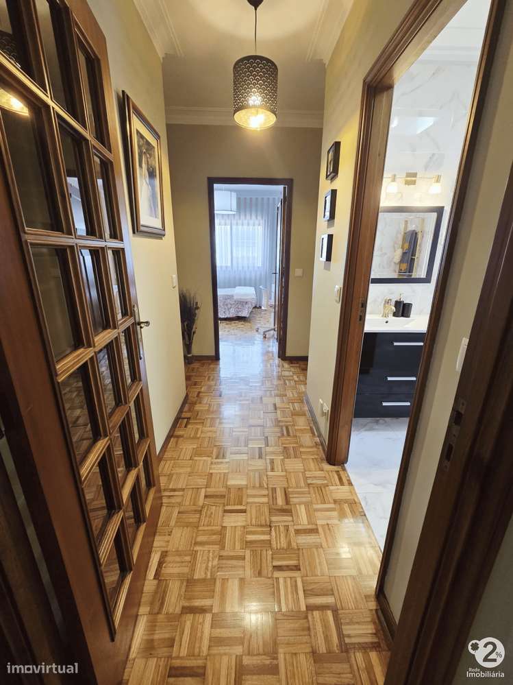 Apartamento T4 em Leça do Balio-8
